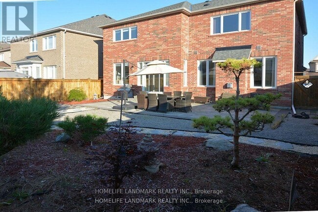 Building Photo - 18 Wandering Glider Trail