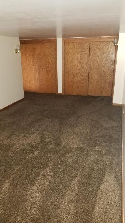 Building Photo - 117 1/2 W. Robert St.