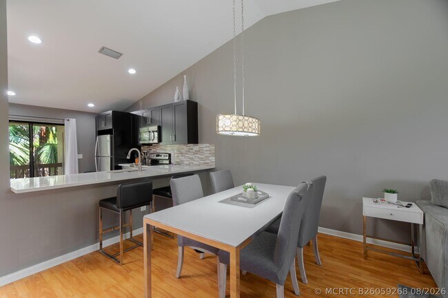 Foto del edificio - 13115 Belhaven Ct