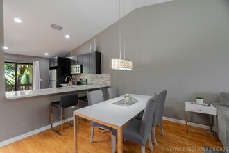 Building Photo - 13115 Belhaven Ct