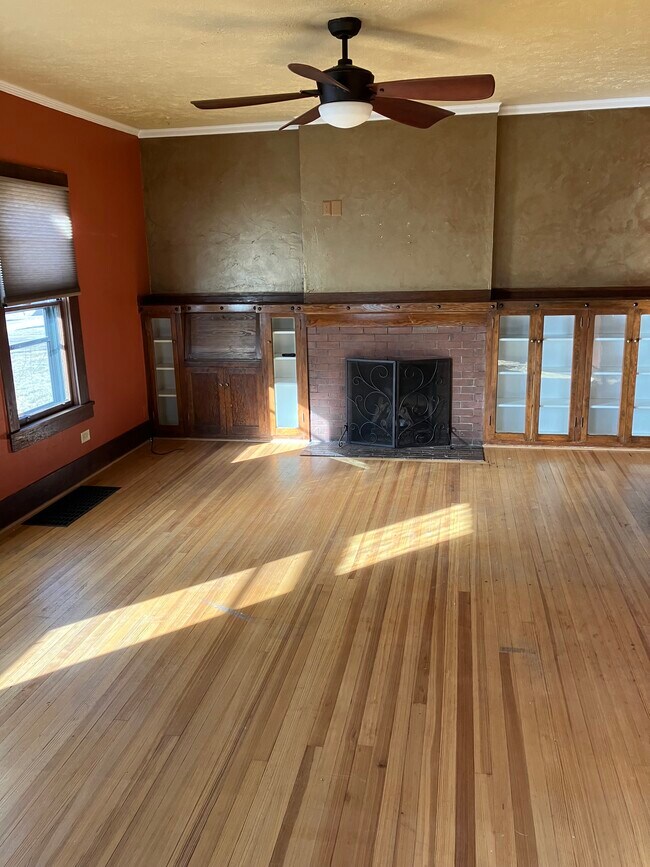 Foto del edificio - 2423 N Nevada Ave