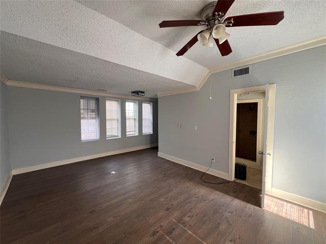 Foto del edificio - 843 N Clinton Ave