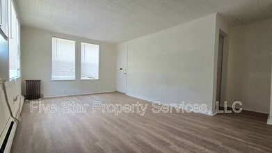 Building Photo - 529 S Park Ave