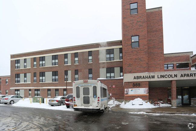 Foto del edificio - Abraham Lincoln Apartments