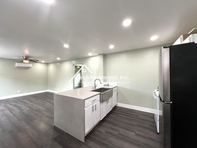 Foto del edificio - 42ndAve3916