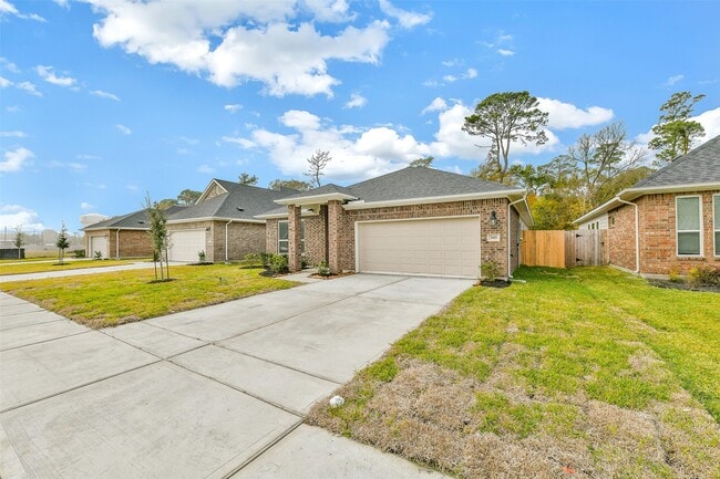 Building Photo - 3915 Sugardale St