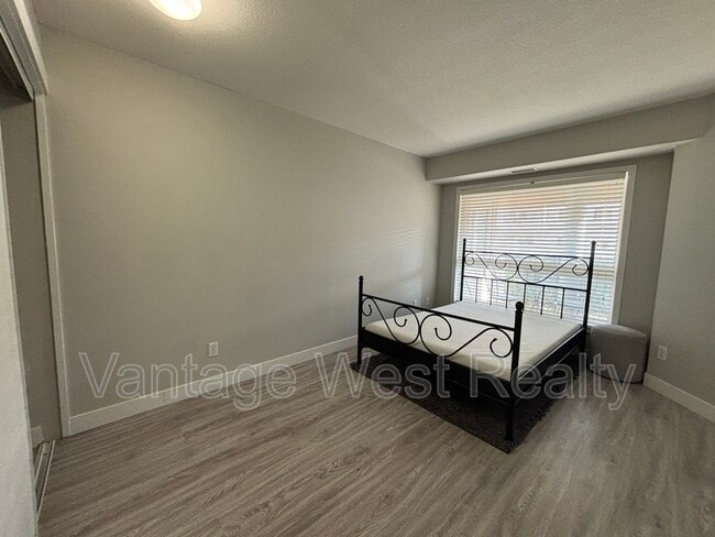 Building Photo - 3115-3115 De Montreuil Ct