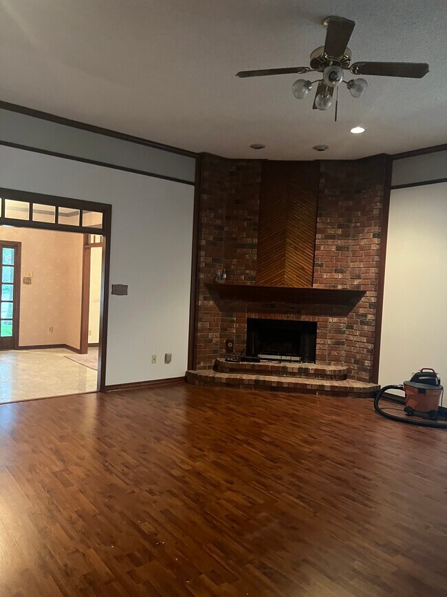 Building Photo - 155 Villere Dr