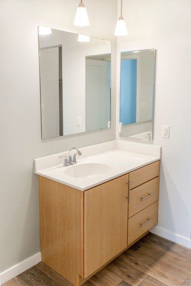 Interior Photo - River Rock Apartments
