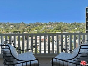 Building Photo - 999 N Doheny Dr