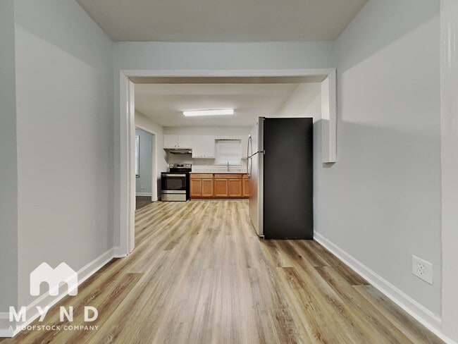 Foto del edificio - 1720 Finchley Dr