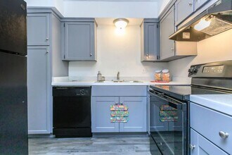 Interior Photo - Aspen Place