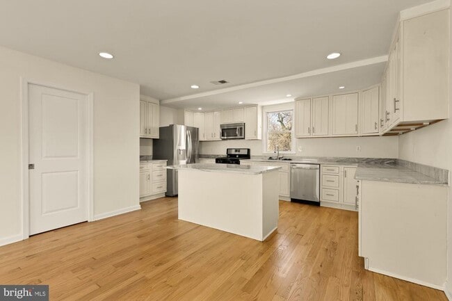 Foto del edificio - 4606 40th St