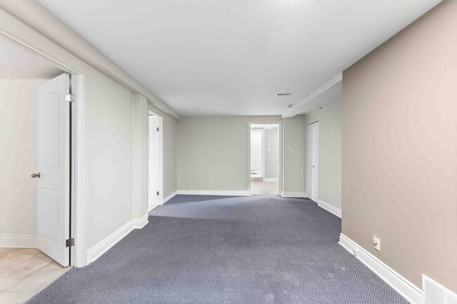 Building Photo - 1318 St. Jean St