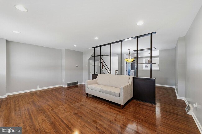 Foto del edificio - 1135 W Thompson St