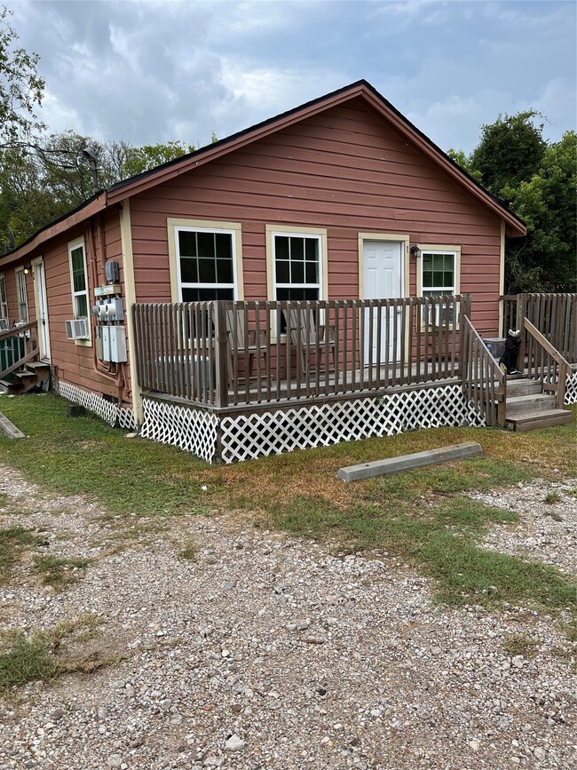 Building Photo - 2321 Franklin St