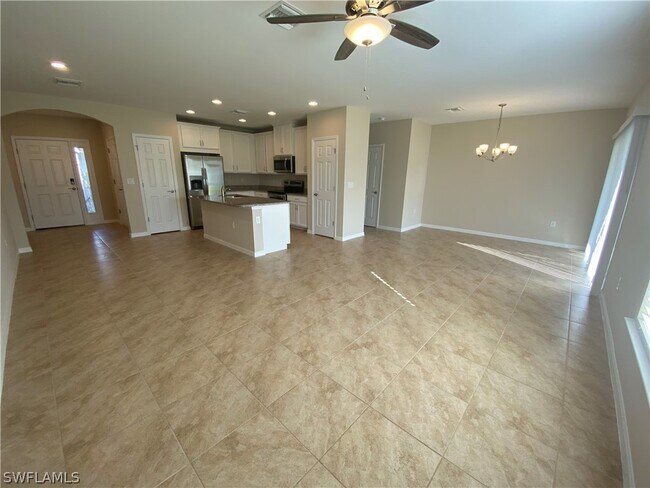 Foto del edificio - 3757 Crofton Court