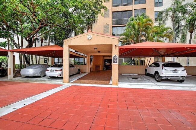 Foto del edificio - 7233 Promenade Dr