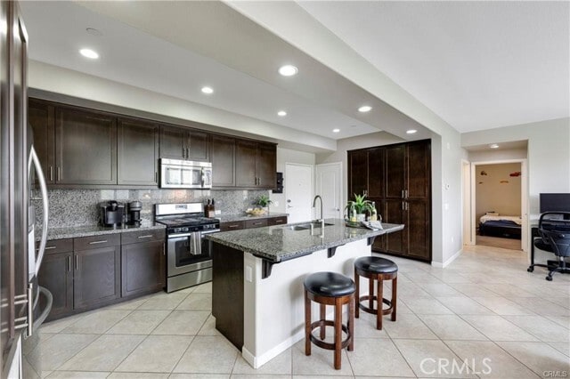 Building Photo - 403 Mallorca Ln