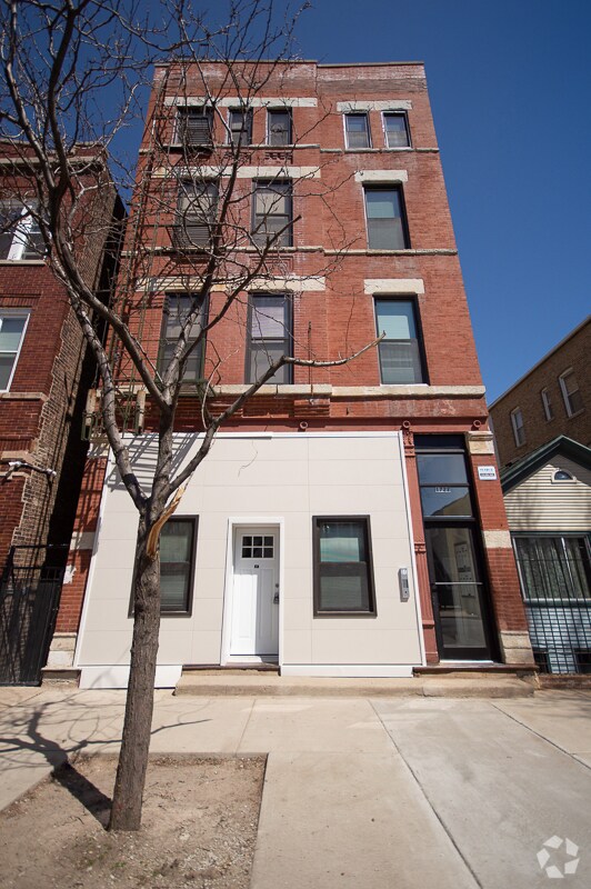 Heart of Chicago Basement Apartments for Rent Chicago, IL 8 Rentals