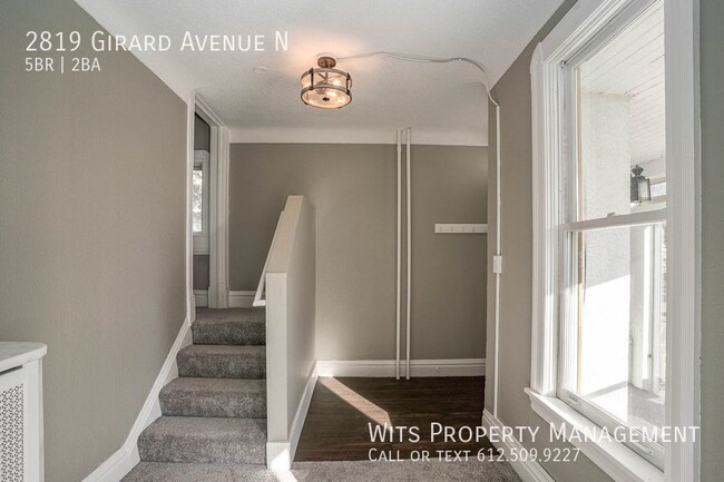 Foto del edificio - 2819 N Girard Ave