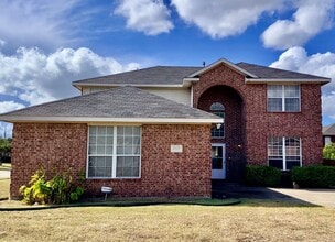 Building Photo - 1225 Rio Bravo Dr