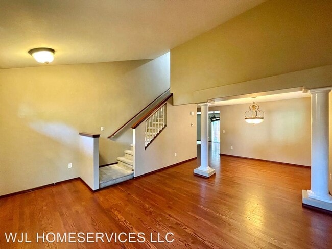 Building Photo - 4 br, 2.5 bath House - 4619 158th Place SW
