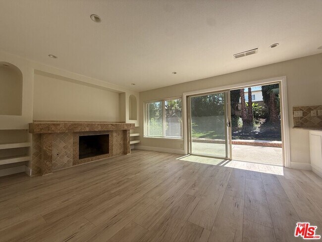 Building Photo - 6324 Aquarius Ave