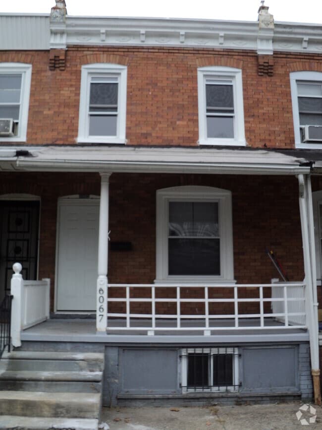Building Photo - 6067 N Norwood St
