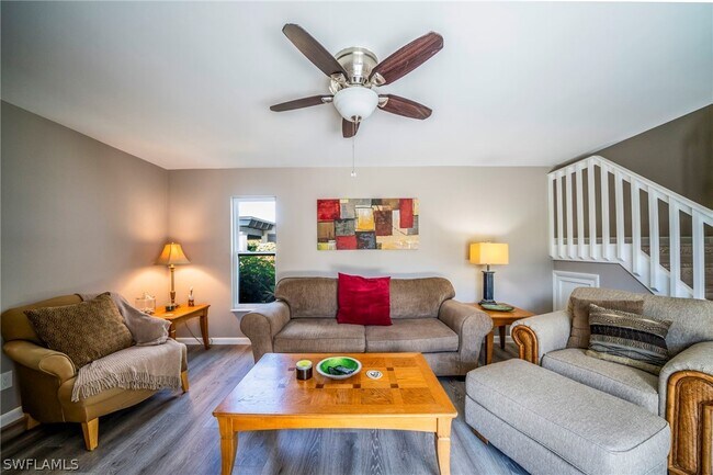 Foto del edificio - 6304 Sugar Bush Ln