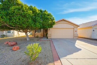 Building Photo - 7319 W Eugie Ave