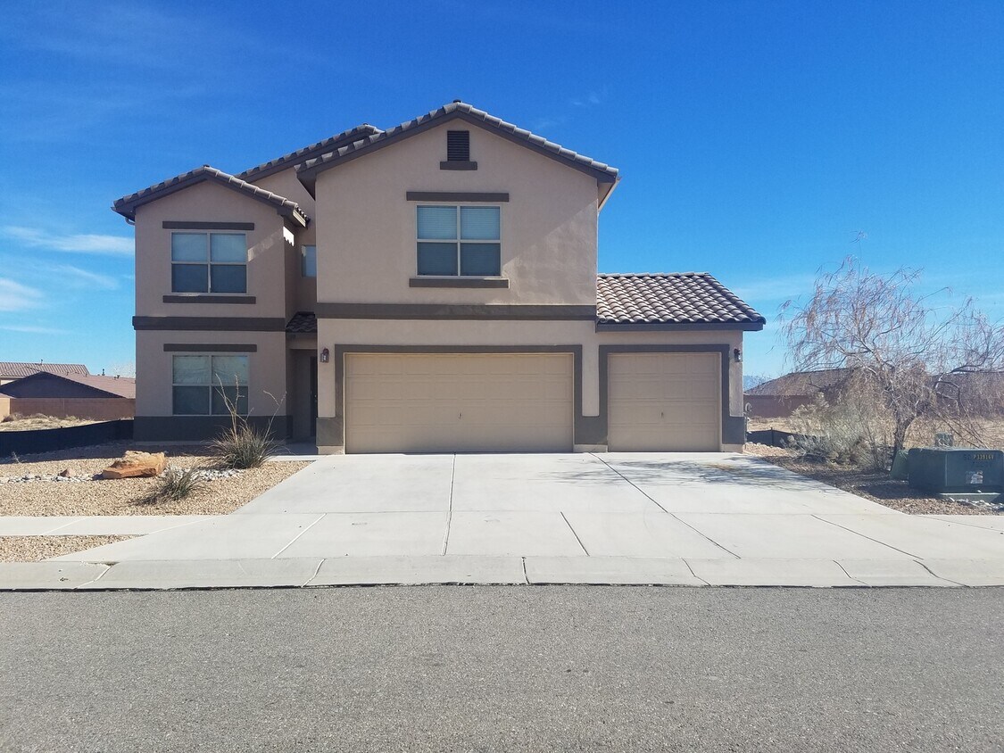 700 Desert Senna Ave SW, Los Lunas, NM 87031 House Rental in Los