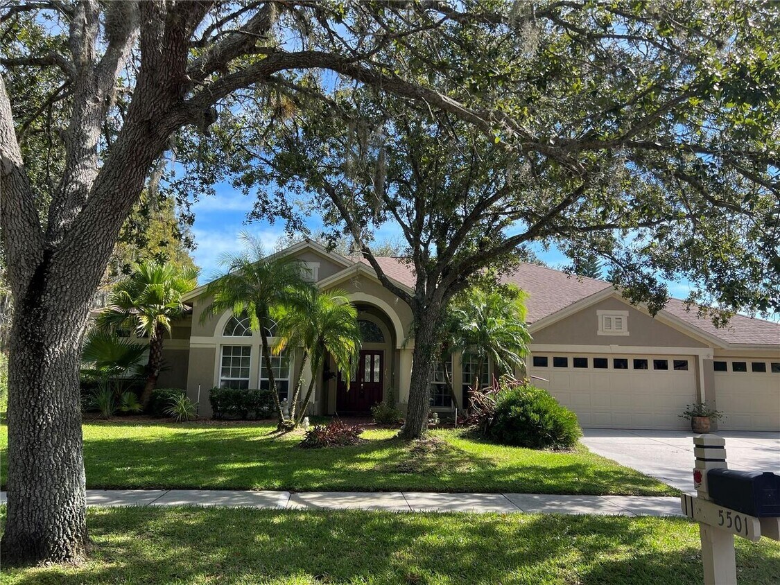 Primary Photo - 5501 REFLECTIONS BLVD, LUTZ, FL 33558