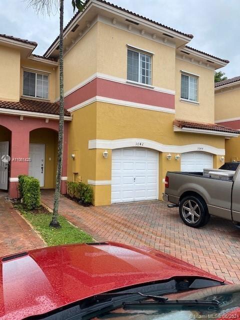 Building Photo - 3640 NW 29th Ct
