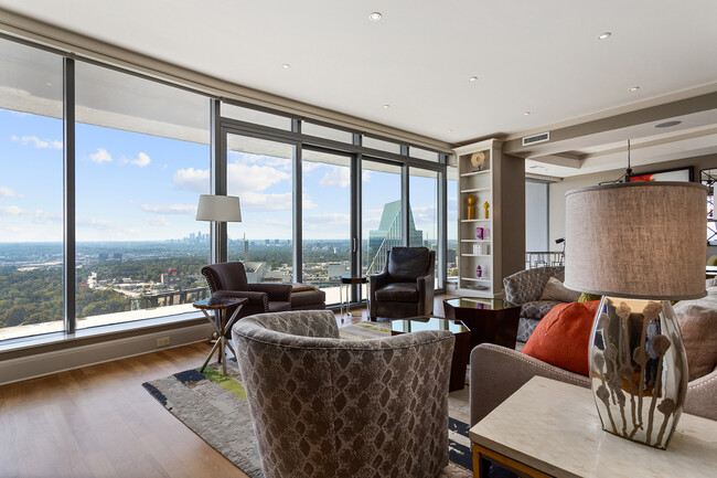 Foto del edificio - 3344 Peachtree Rd NW