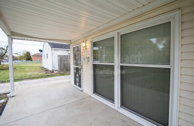 Building Photo - 4610 Karen Dr