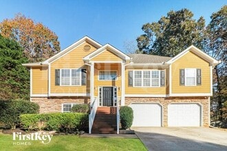 Building Photo - 5940 Seven Oaks Dr