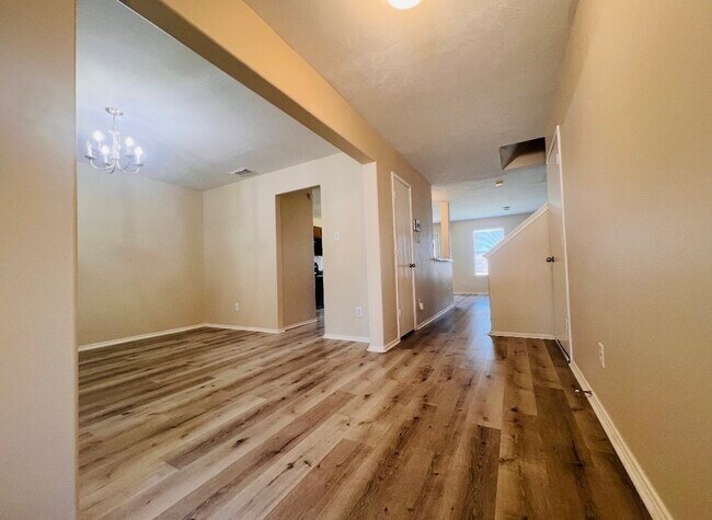 Foto del edificio - 21231 Linden House Ct