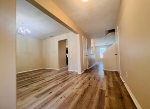 Building Photo - 21231 Linden House Ct