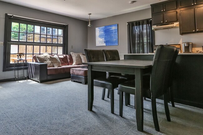 Foto del edificio - 1229 S Owasso Ave