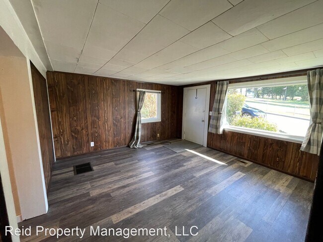 Building Photo - 3 br, 1 bath House - 2122 15th St