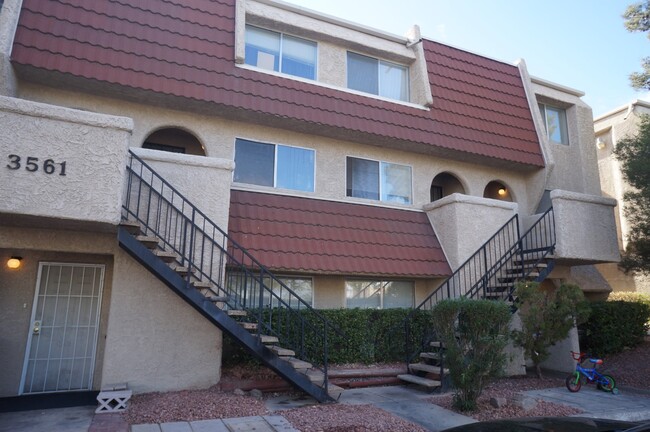 Building Photo - 3561 Arville St