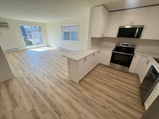 Building Photo - Glenwest Apartments