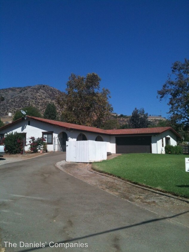 Foto del edificio - 3 br, 2 bath House - 5228 Dehesa Road