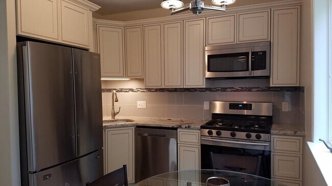 cocina - 11 Nichols Ave