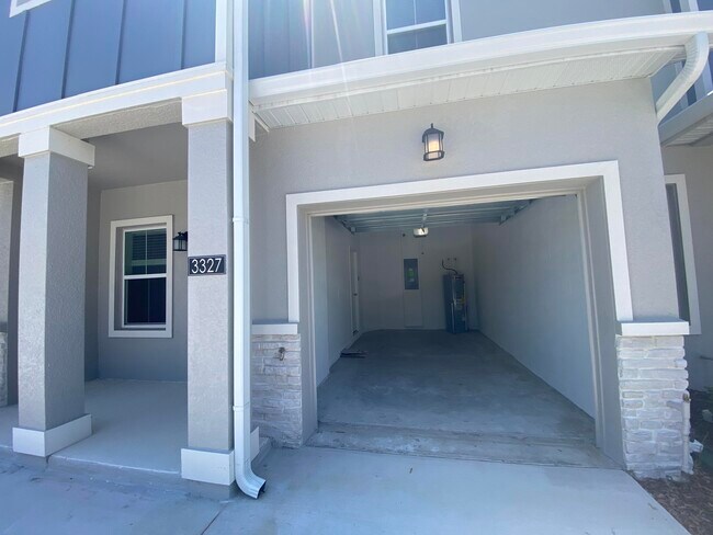 Building Photo - 3327 Laurent Loop