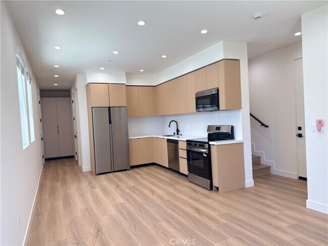 Foto del edificio - 4121 Lafayette Pl