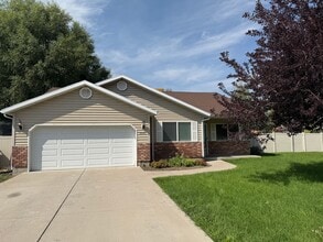 Building Photo - 2689 S 800 W