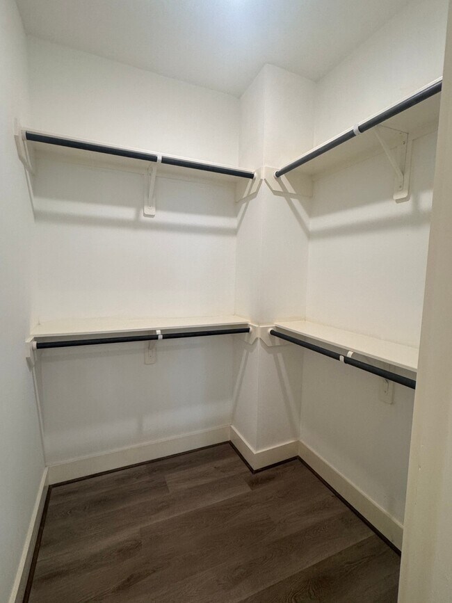 Building Photo - 10232 Porto Rico Rd