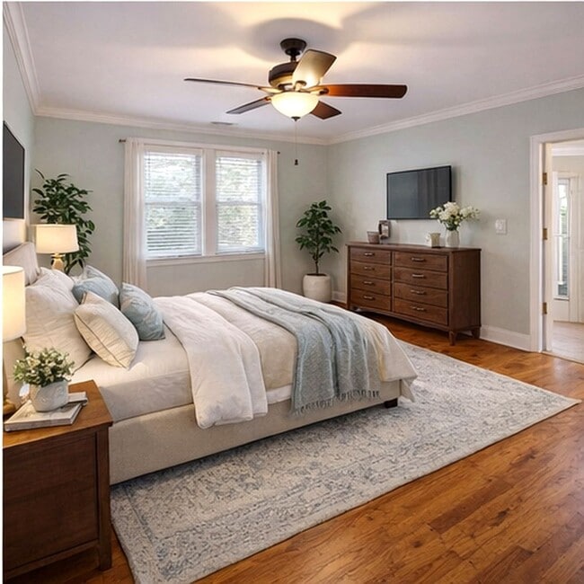 Building Photo - Rare Rental with Private Pool in the Heart of Charlotte